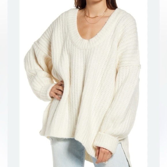 Free People Blue Bell V-Neck Sweater cream size M oversized slouchy Cabincore - Picture 2 of 8